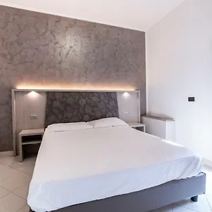 https://residenza-sol-holiday.emilia-romagnahotels.net